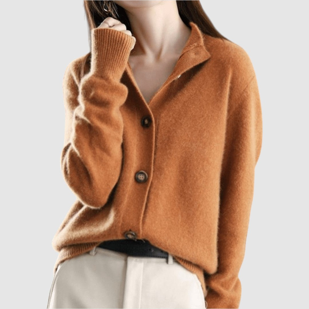 Klara – Elegantni kardigan s klasičnim zapenjanjem