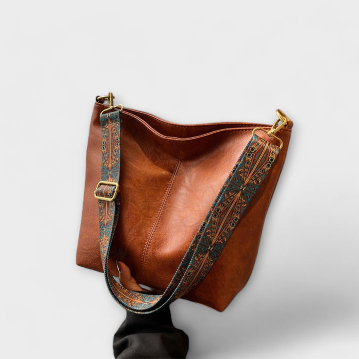 Cécile. - Elegantna vintage torbica