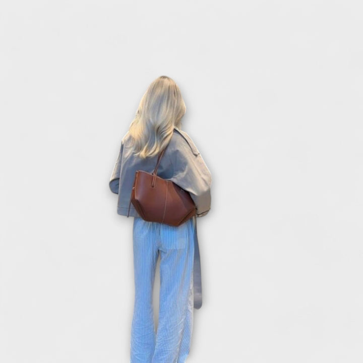 Cécile. – Vintage Torba čez ramo