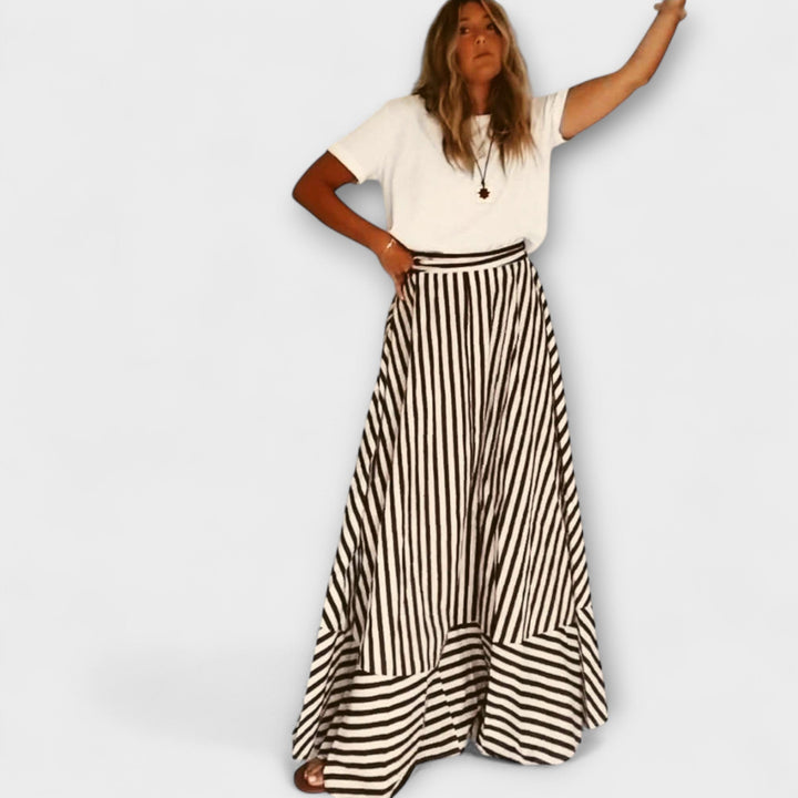 Maxi obleka Nocturnal Charm z volani