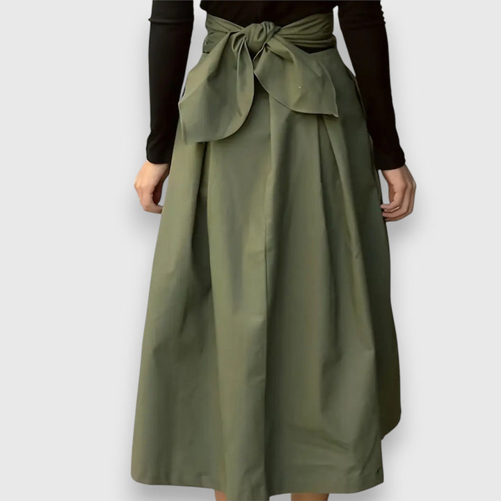 Elina – Elegantna Midi Krila