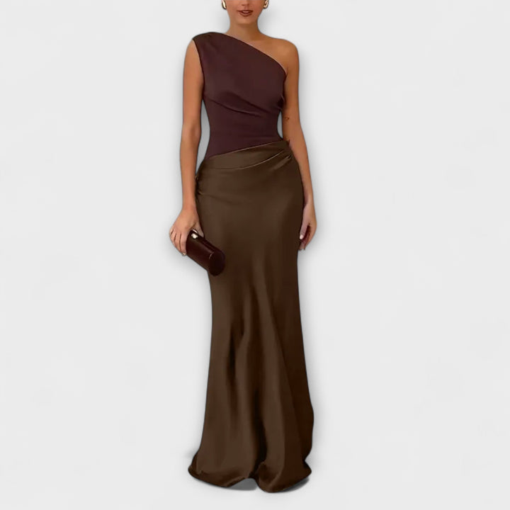 Elegantne maxi obleke z enim naramnicom in naborki